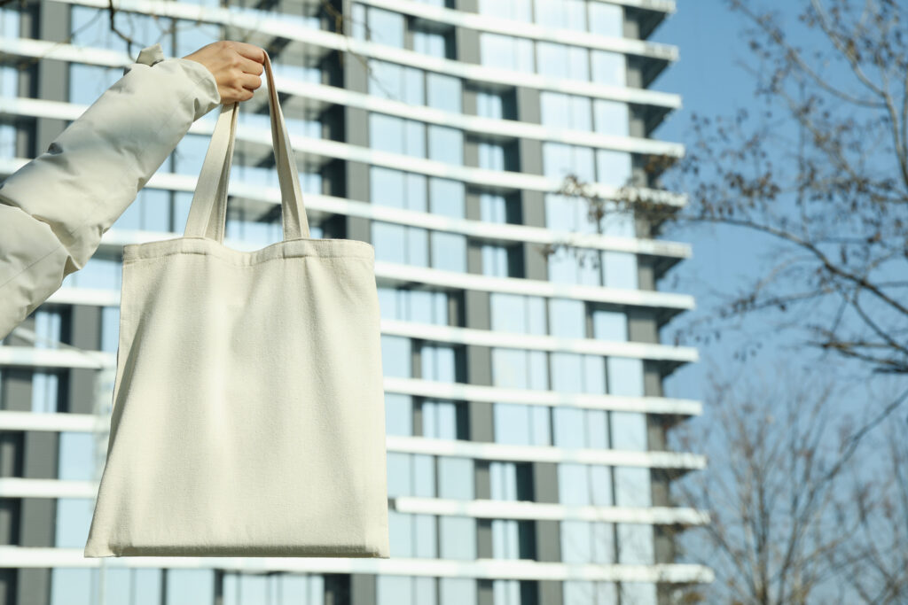 Pourquoi choisir le tote bag comme support publicitaire incontournable