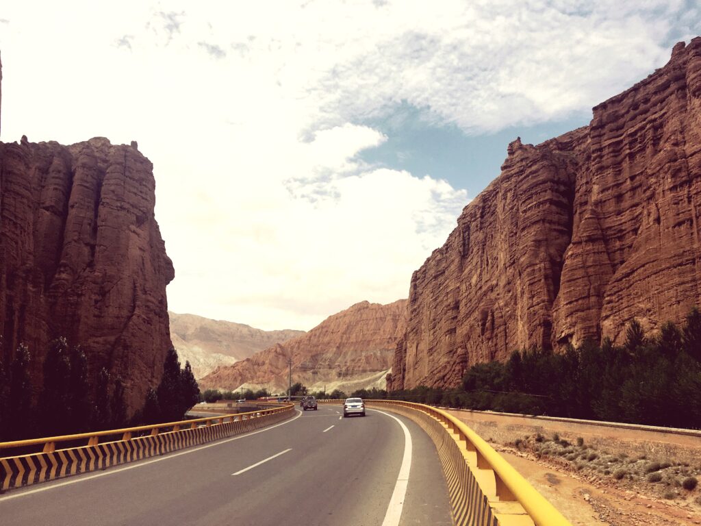 L&rsquo;art de l&rsquo;escapade : comment planifier votre road trip parfait dans l&rsquo;Ouest